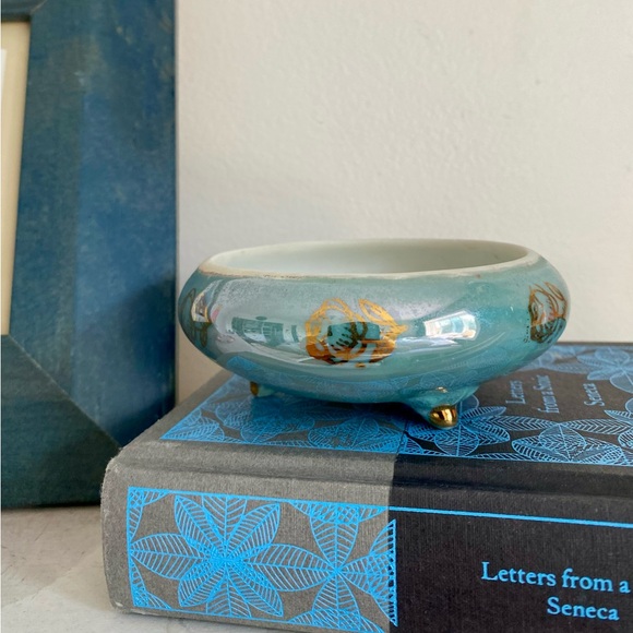 Vintage Blue Trinket/Ring Dish with Gold Detailing - Picture 1 of 6